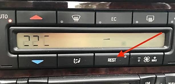 Today’s feature ought to be standard equipment on all cars sold in colder climates.